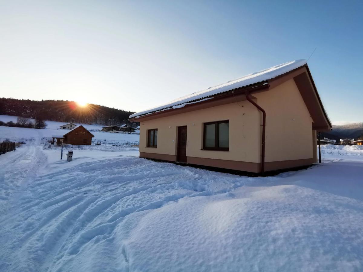 Panorama Home Valča Eksteriør billede